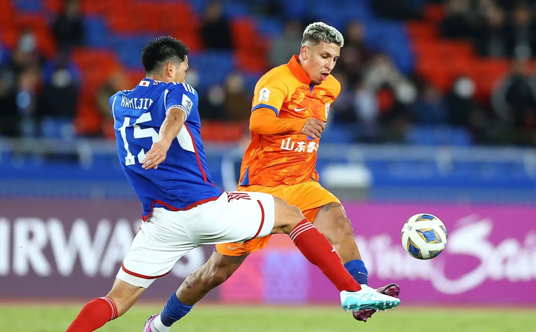 开云体育下载包含国际比赛日山东泰山备战荷甲，防线松动细节曝光，话题不断，年轻球员得到机会的词条